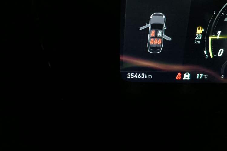 Used Lynk & Co 03 2022 03+ 2.0TD Automatic Performance Package Odometer Close Up