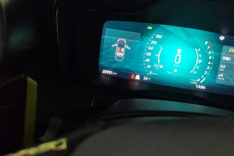 Used Lynk & Co 03 2022 03+ 2.0TD Automatic Wind-Chasing Edition Odometer Close Up