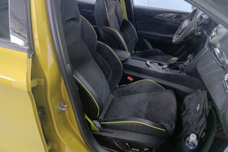 Used Lynk & Co 03 2022 03+ 2.0TD Automatic Wind-Chasing Edition Right Front Seat