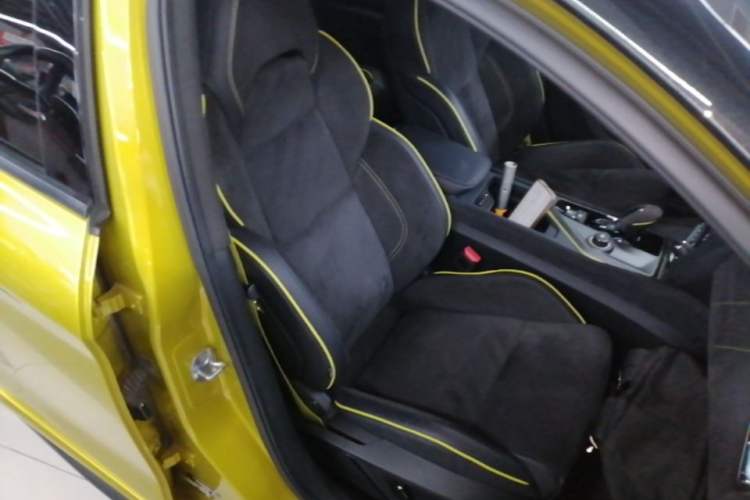 Used Lynk & Co 03 2022 03+ 2.0TD Automatic Wind-Chasing Edition Right Front Seat