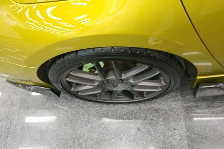 Used Lynk & Co 03 2022 03+ 2.0TD Automatic Wind-Chasing Edition Right Rear Wheel Hub