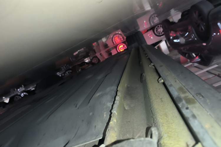 Used Lynk & Co 03 2022 03+ 2.0TD Automatic Wind-Chasing Edition Right Side Sill