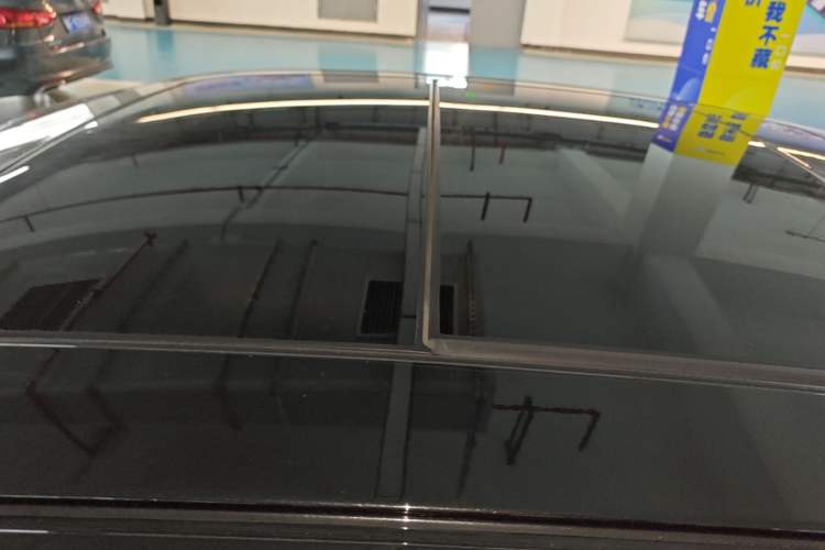 Used Lynk & Co 03 2022 03+ 2.0TD Automatic Wind-Chasing Edition Roof