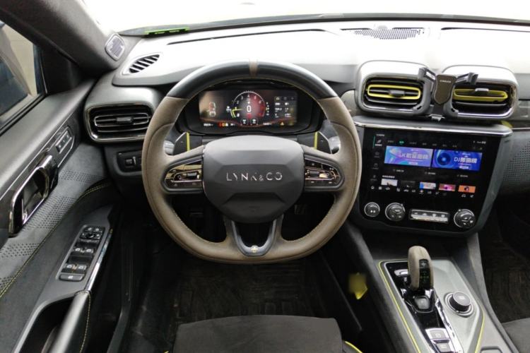 Used Lynk & Co 03 2022 03+ 2.0TD Automatic Wind-Chasing Edition Steering Wheel