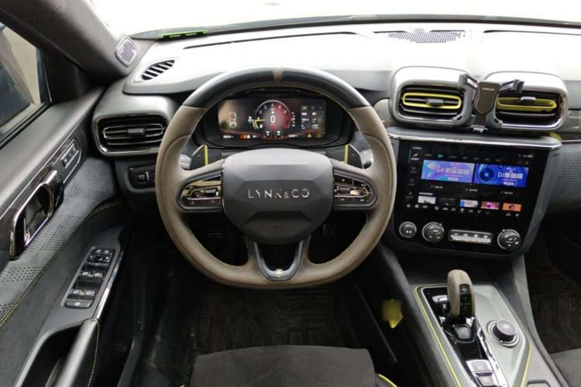 Used Lynk & Co 03 2022 03+ 2.0TD Automatic Wind-Chasing Edition Steering Wheel