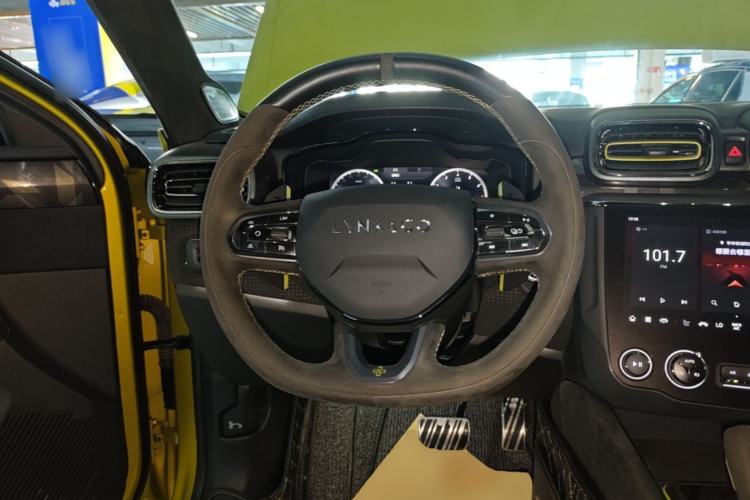 Used Lynk & Co 03 2022 03+ 2.0TD Automatic Wind-Chasing Edition Steering Wheel