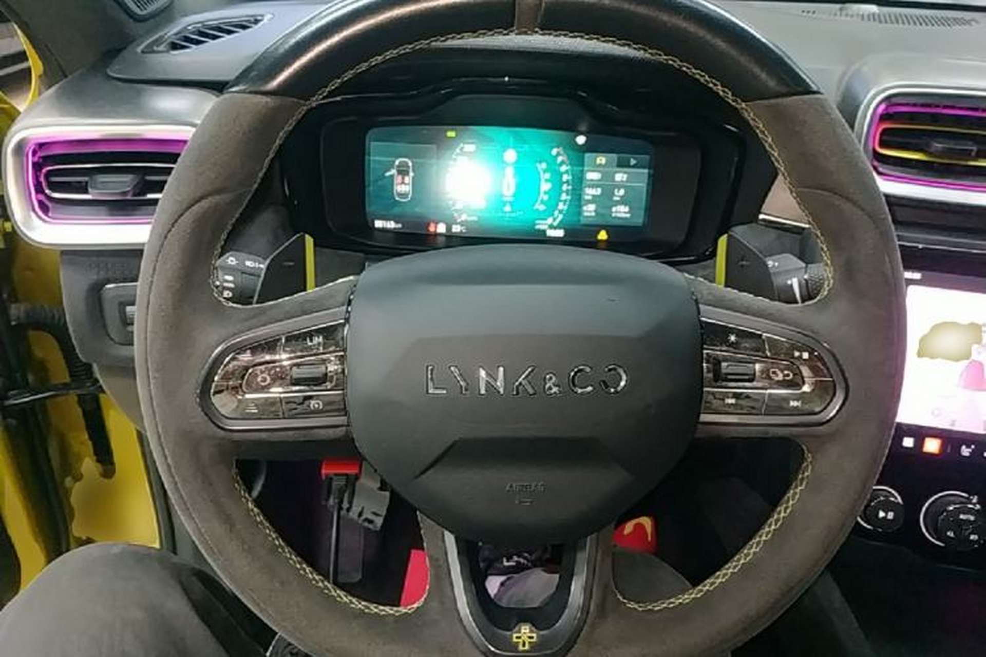 Used Lynk & Co 03 2022 03+ 2.0TD Automatic Wind-Chasing Edition Steering Wheel