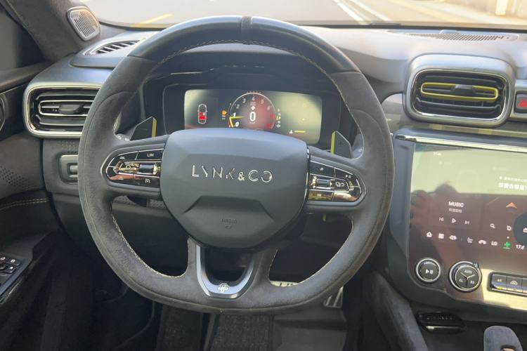 Used Lynk & Co 03 2022 03+ 2.0TD Automatic Wind-Chasing Edition Steering Wheel