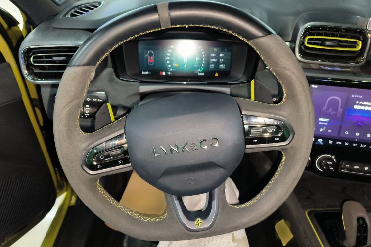 Used Lynk & Co 03 2022 03+ 2.0TD Automatic Wind-Chasing Edition Steering Wheel