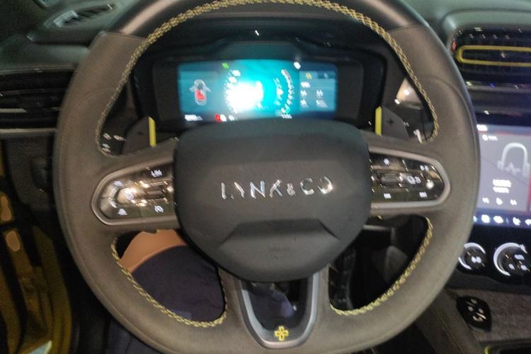 Used Lynk & Co 03 2022 03+ 2.0TD Automatic Wind-Chasing Edition Steering Wheel