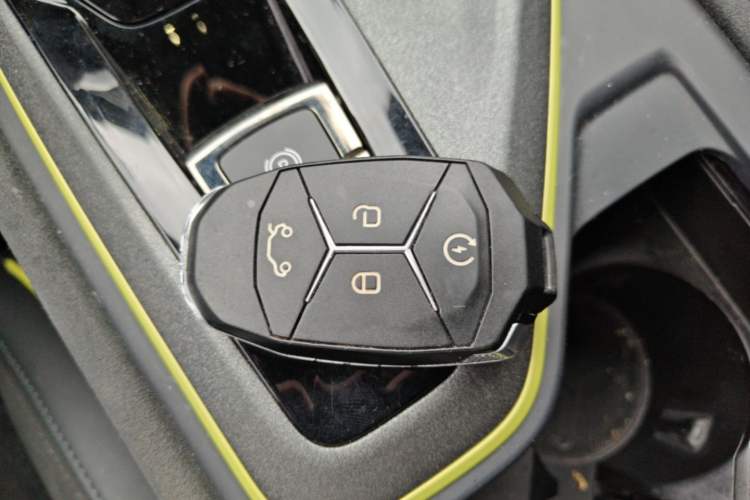 Used Lynk & Co 03 2022 03+ 2.0TD Automatic Wind-Chasing Edition Vehicle Key