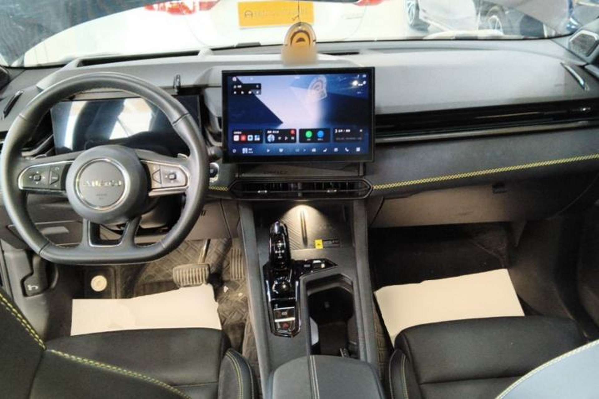Used Lynk & Co 03 2023 2.0TD DCT H-Power Halo Center Console