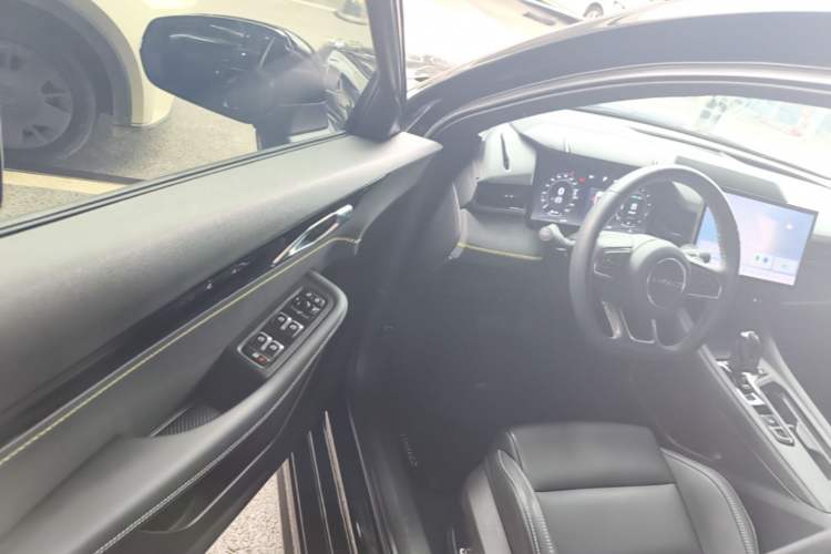 Used Lynk & Co 03 2023 1.5TD DCT JingPlus Driver Seat