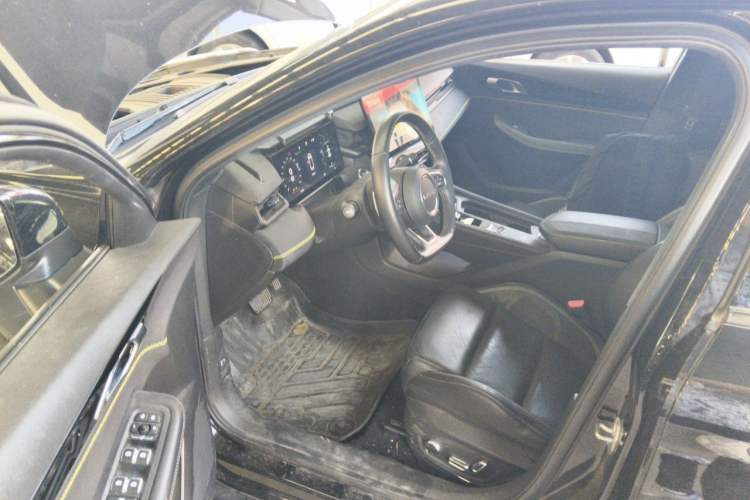 Used Lynk & Co 03 2023 2.0TD DCT H-Power Halo Driver Seat