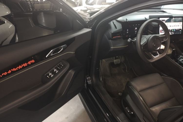 Used Lynk & Co 03 2023 1.5T EM-F PM Driver Seat