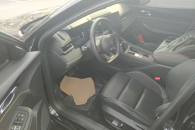 Used Lynk & Co 03 2023 2.0TD DCT JingPro Driver Seat