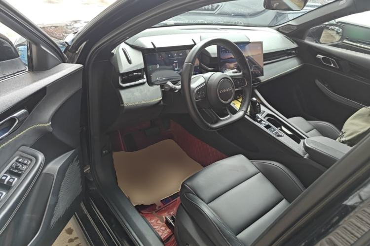 Used Lynk & Co 03 2023 1.5T EM-F AM Driver Seat
