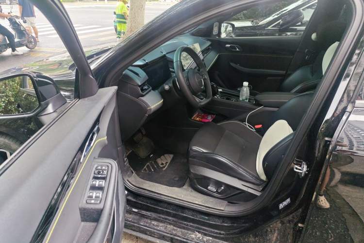 Used Lynk & Co 03 2023 1.5TD DCT JingPro Driver Seat