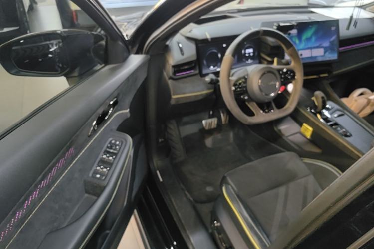 Used Lynk & Co 03 2023 03+ 2.0TD Automatic Performance Package Driver Seat