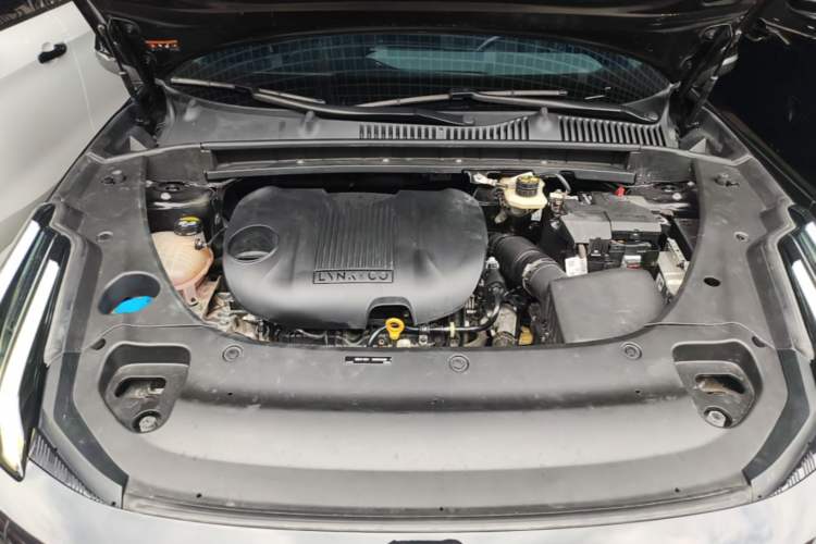 Used Lynk & Co 03 2023 1.5TD DCT JingPlus Engine Bay