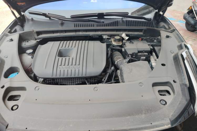 Used Lynk & Co 03 2023 2.0TD DCT JingPro Engine Bay