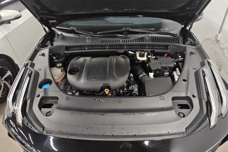 Used Lynk & Co 03 2023 1.5TD DCT JingPro Engine Bay
