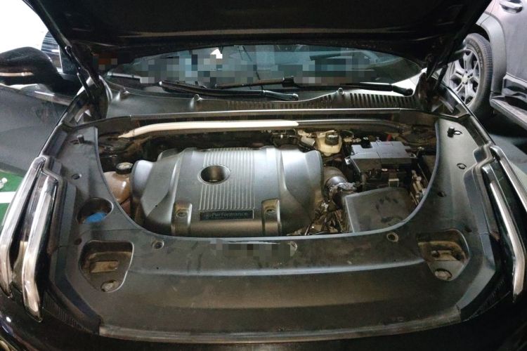 Used Lynk & Co 03 2023 03+ 2.0TD Automatic Yufeng Edition Engine Bay