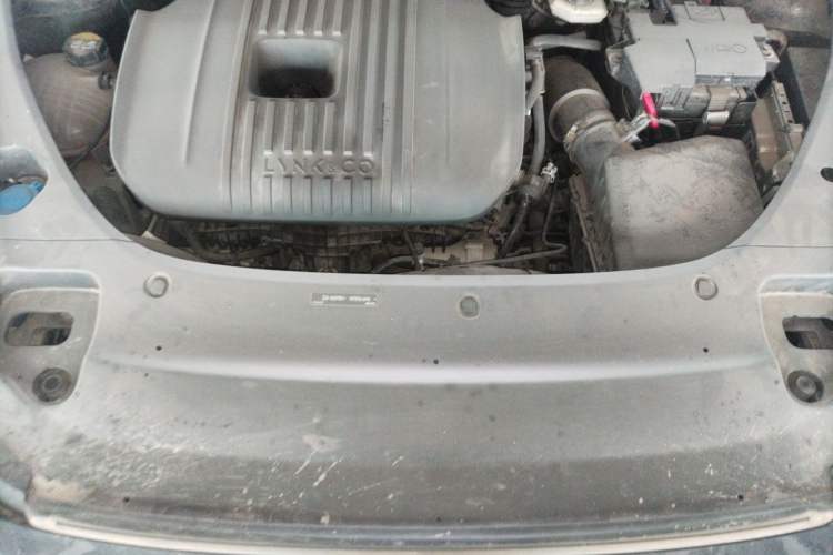 Used Lynk & Co 03 2023 2.0TD DCT JingPro Engine Bay