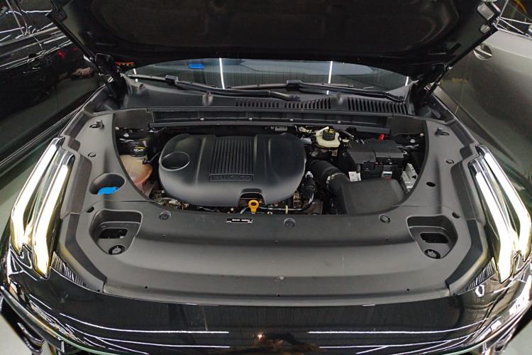 Used Lynk & Co 03 2023 1.5TD DCT JingPlus Engine Bay