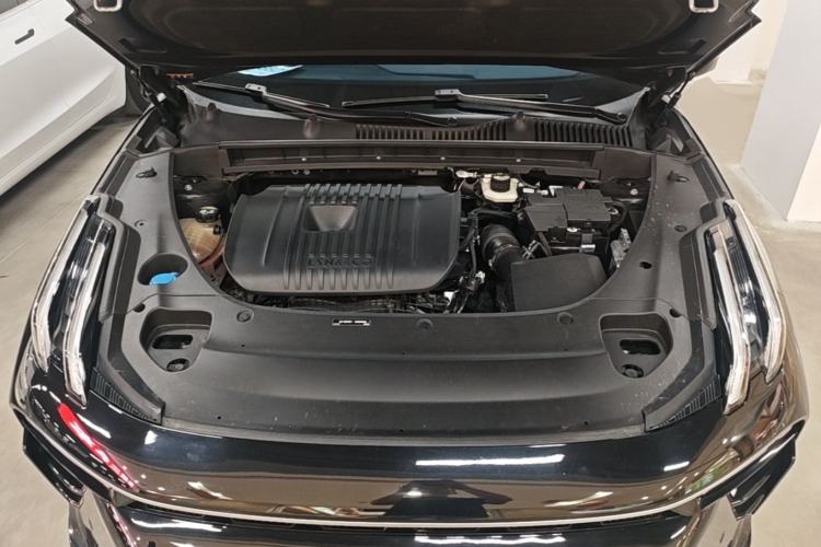 Used Lynk & Co 03 2023 2.0TD DCT JingPro Engine Bay