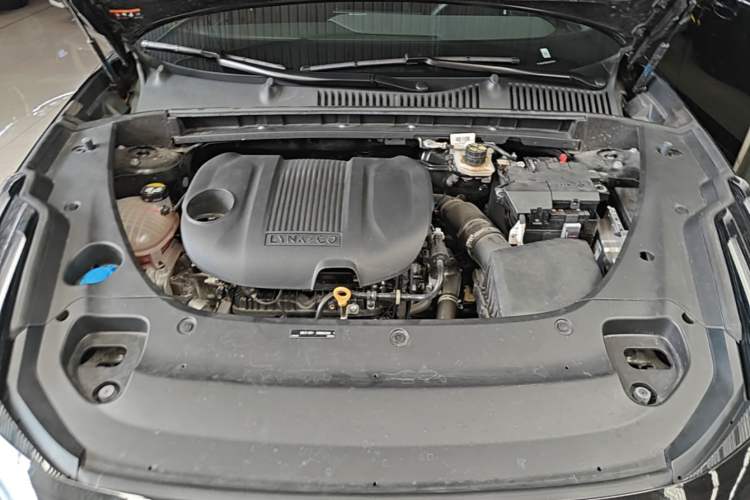 Used Lynk & Co 03 2023 1.5TD DCT JingPro Engine Bay