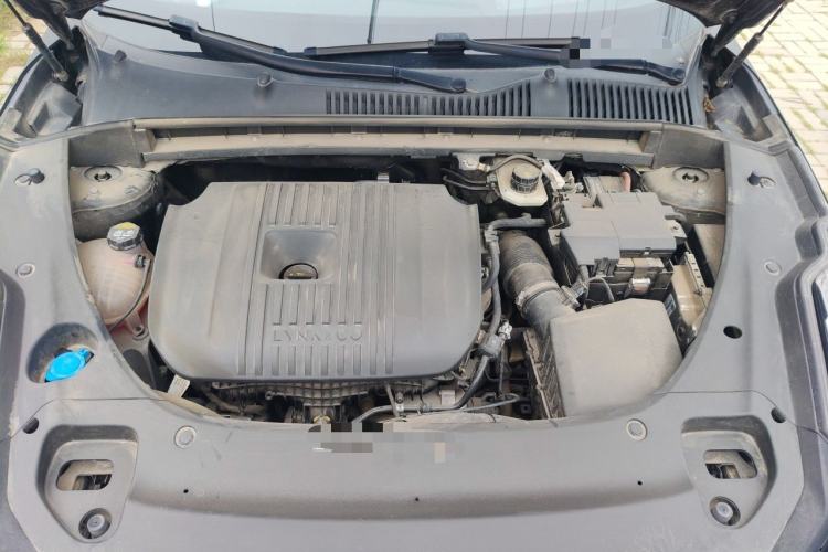 Used Lynk & Co 03 2023 2.0TD DCT H-Power Halo Engine Bay