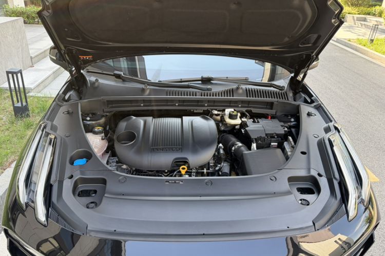 Used Lynk & Co 03 2023 1.5TD DCT JingPro Engine Bay