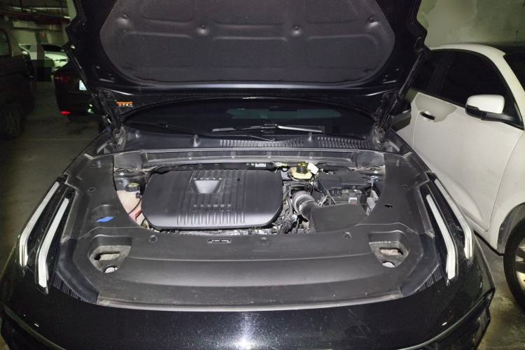 Used Lynk & Co 03 2023 2.0TD DCT JingPro Engine Bay