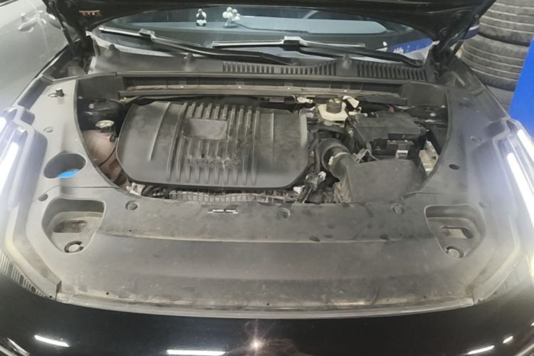 Used Lynk & Co 03 2023 2.0TD DCT JingPro Engine Bay