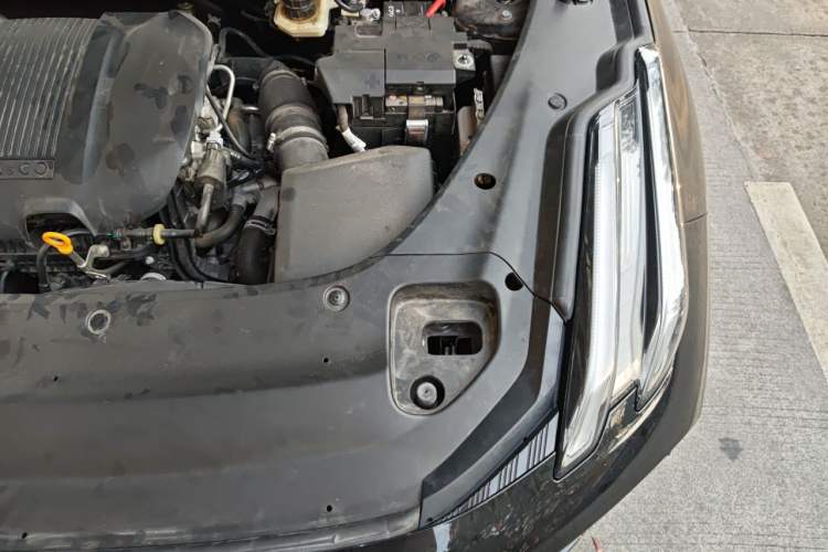 Used Lynk & Co 03 2023 1.5TD DCT JingPro Engine Bay Left