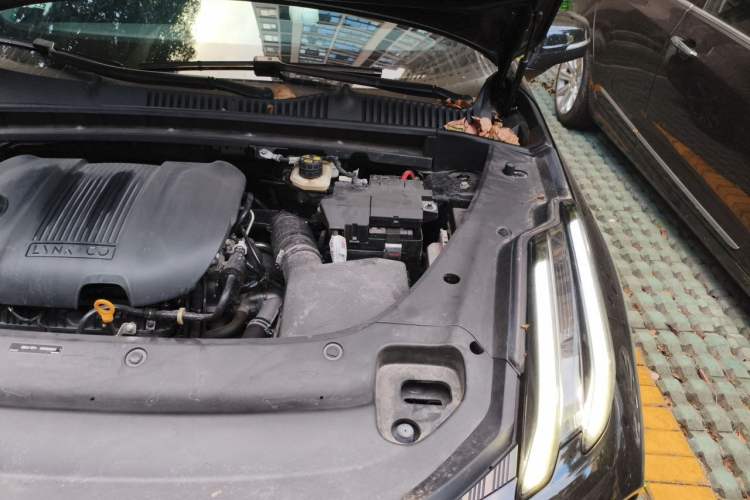 Used Lynk & Co 03 2023 1.5TD DCT JingPro Engine Bay Left