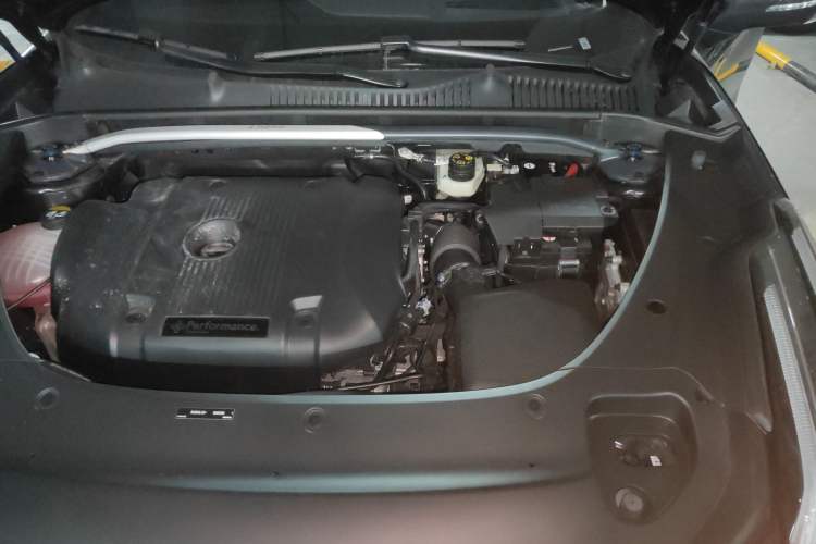 Used Lynk & Co 03 2023 03+ Racing All-Wheel-Drive Version Engine Bay Left