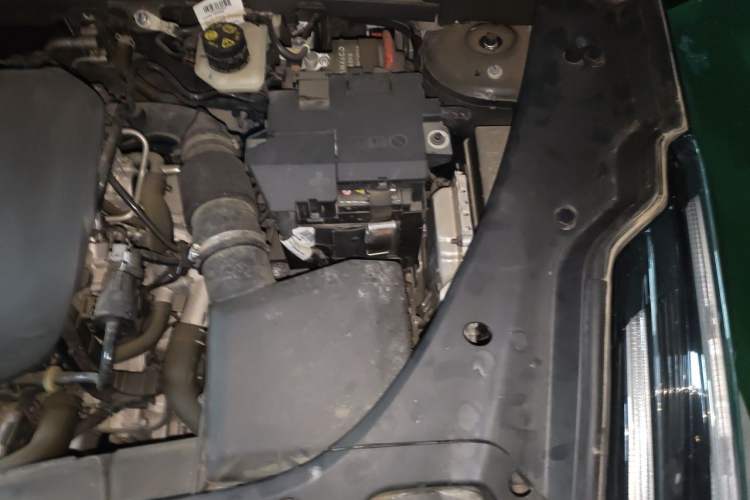 Used Lynk & Co 03 2023 1.5TD DCT JingPro Engine Bay Left