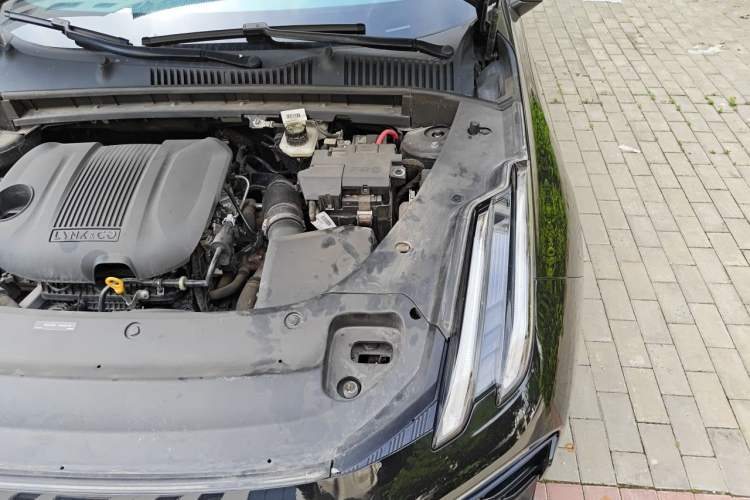 Used Lynk & Co 03 2023 1.5TD DCT JingPro Engine Bay Left