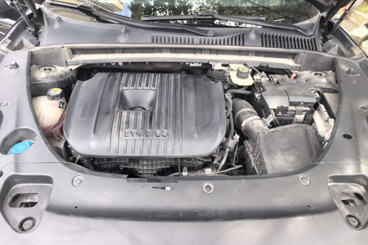 Used Lynk & Co 03 2023 2.0TD DCT JingPro Engine Bay