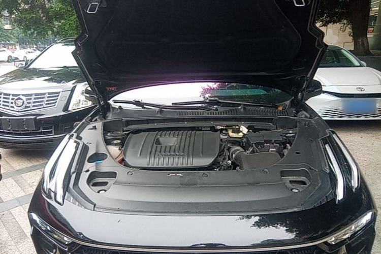 Used Lynk & Co 03 2023 2.0TD DCT JingPro Engine Bay
