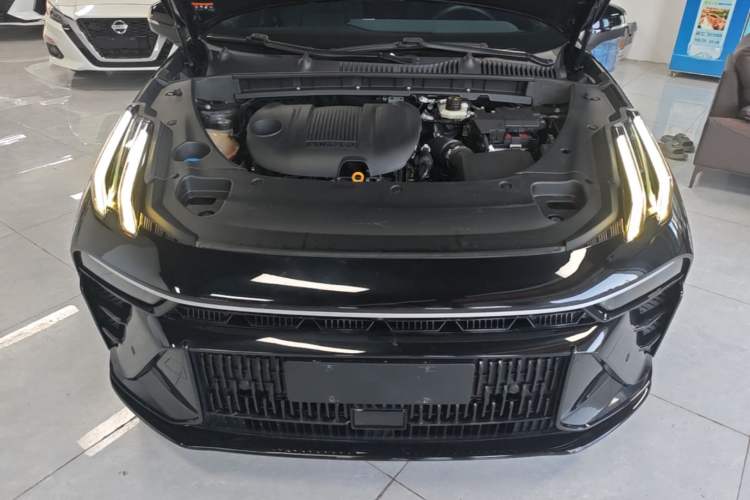 Used Lynk & Co 03 2023 1.5TD DCT JingPro Engine Bay