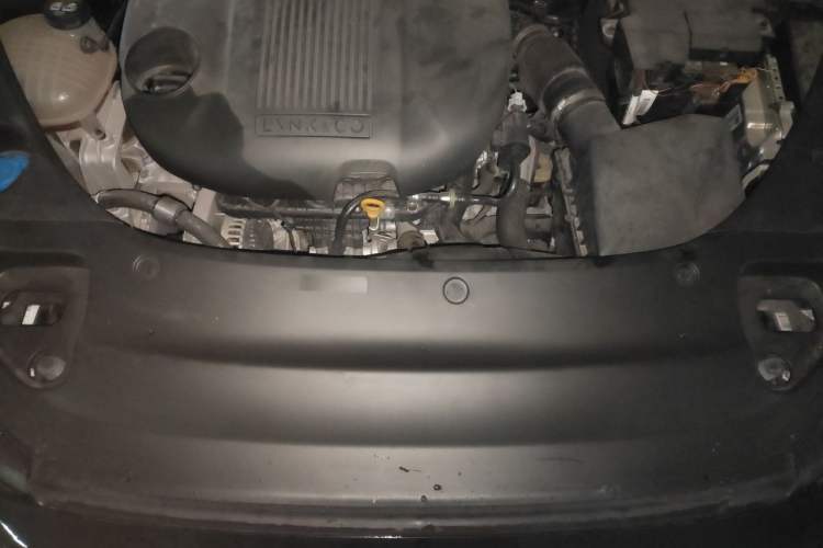 Used Lynk & Co 03 2023 1.5TD DCT JingPro Engine Bay