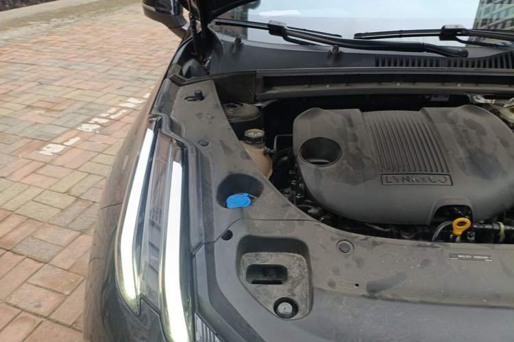 Used Lynk & Co 03 2023 1.5TD DCT JingPro Engine Bay Right