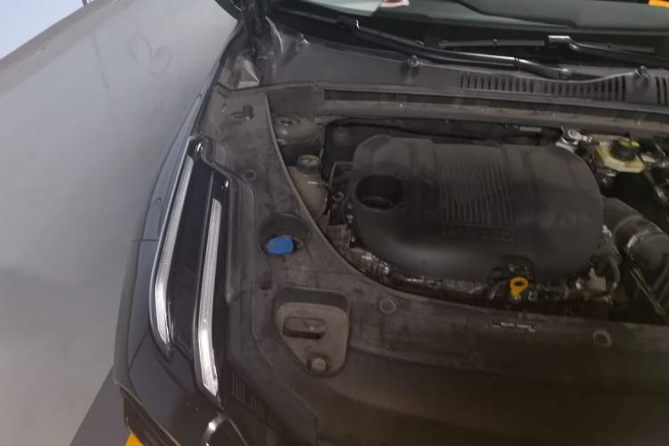 Used Lynk & Co 03 2023 1.5TD DCT JingPro Engine Bay Right