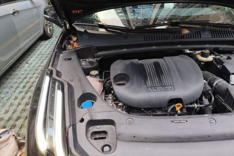 Used Lynk & Co 03 2023 1.5TD DCT JingPro Engine Bay Right