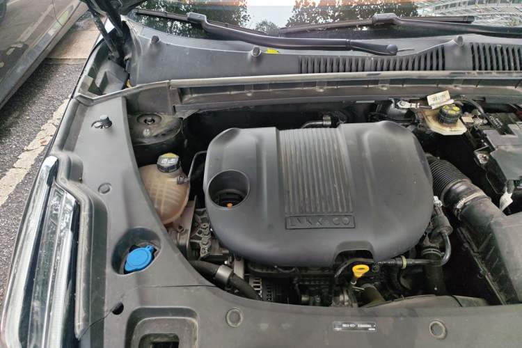 Used Lynk & Co 03 2023 1.5TD DCT JingPro Engine Bay Right