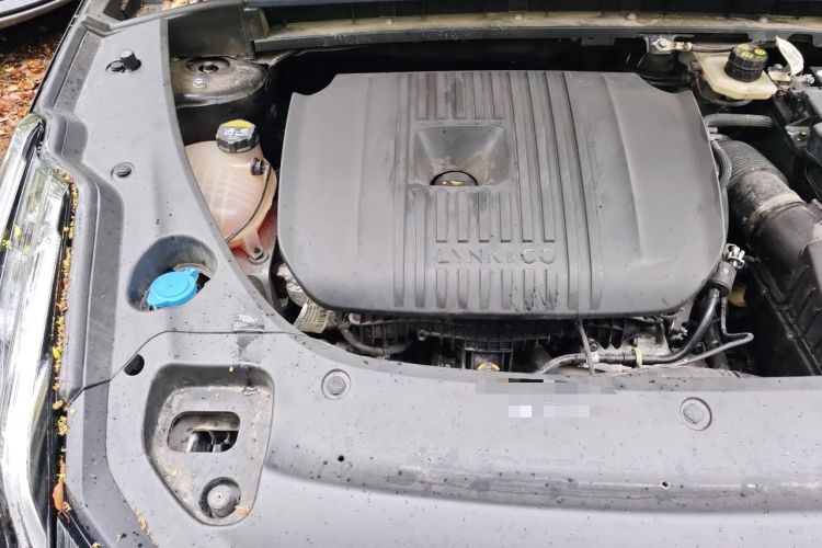 Used Lynk & Co 03 2023 2.0TD DCT JingPro Engine Bay Right