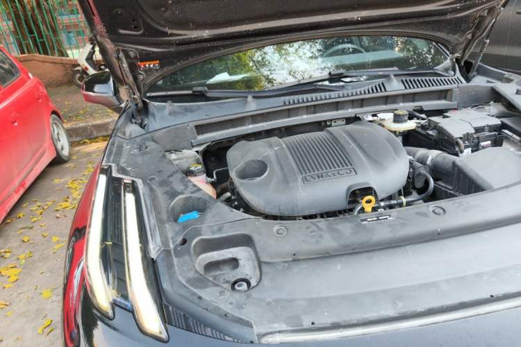 Used Lynk & Co 03 2023 1.5TD DCT JingPro Engine Bay Right